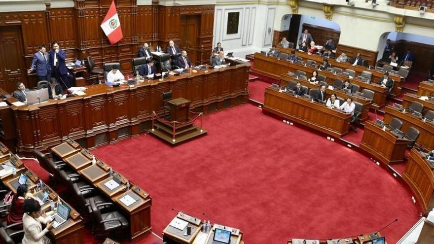 Perú: Congresistas presentan proyecto de ley para adelantar las elecciones a 2024