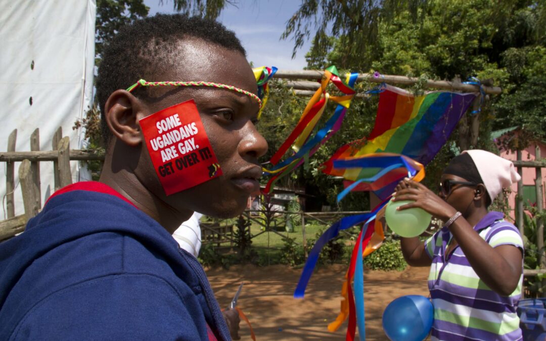 Acusaron a un hombre en Huganda «homosexualidad con agravantes» y fue castigado con pena de muerte