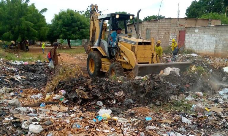 Una montaña de desechos de 120 metros de largo fue el punto crítico más grande que recogió la Alcaldía de Maracaibo en la C-3