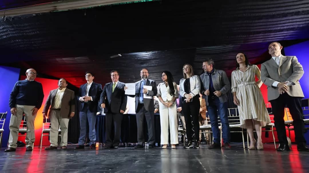 ¿Cómo se prepara la oposición para una primaria con inhabilitaciones?