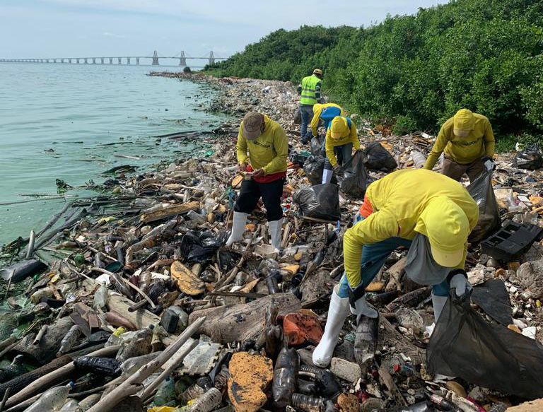 22 TON de desechos recolectó Alcaldía de Maracaibo con el Plan de Limpieza en las Riberas del Lago