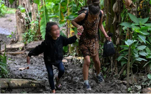 Aumentó el paso de menores por la selva del Darién