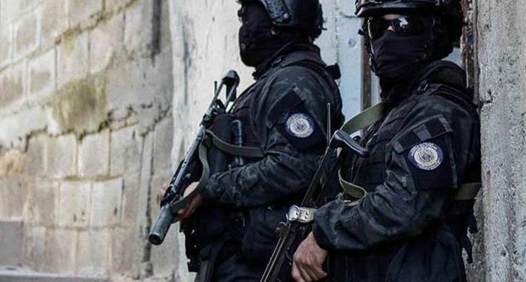 Presentan investigación sobre mercados criminales en Venezuela