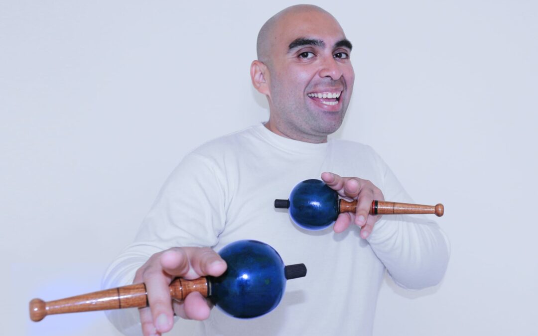 Valenciano Samuel Castillo promueve la música popular rumana