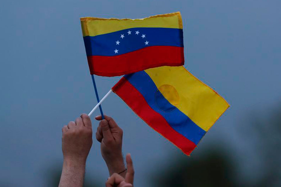 Venezuela anuncia la apertura de cinco consulados en Colombia