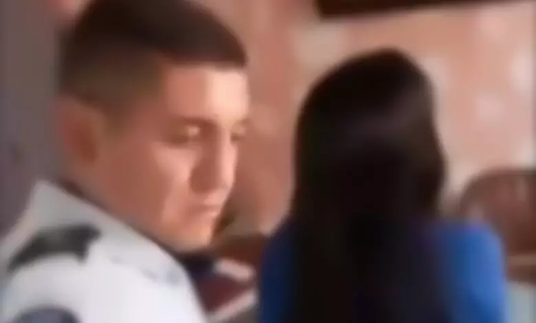¡ESCÁNDALO! Exfuncionario de Polilara difunde video sexual con una mujer en pleno comando