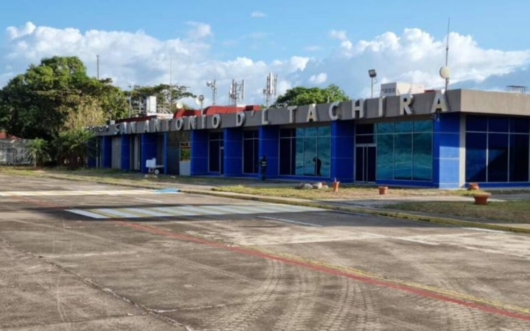 Reabrirán el aeropuerto de San Antonio del Táchira el 15 de septiembre