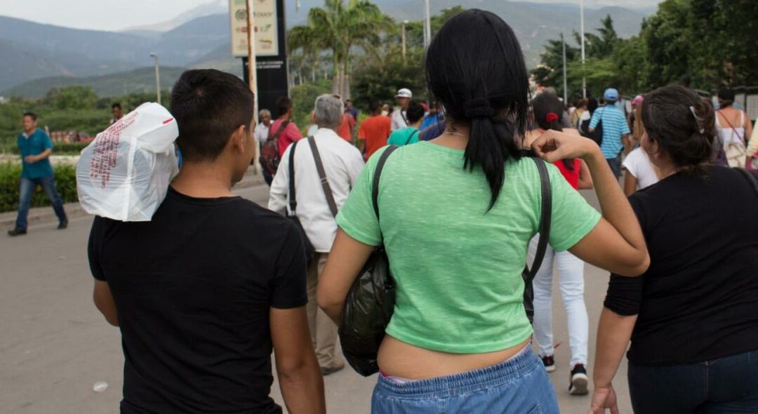 Amnistía Internacional denuncia el incumplimiento de obligaciones internacionales con migrantes venezolanos
