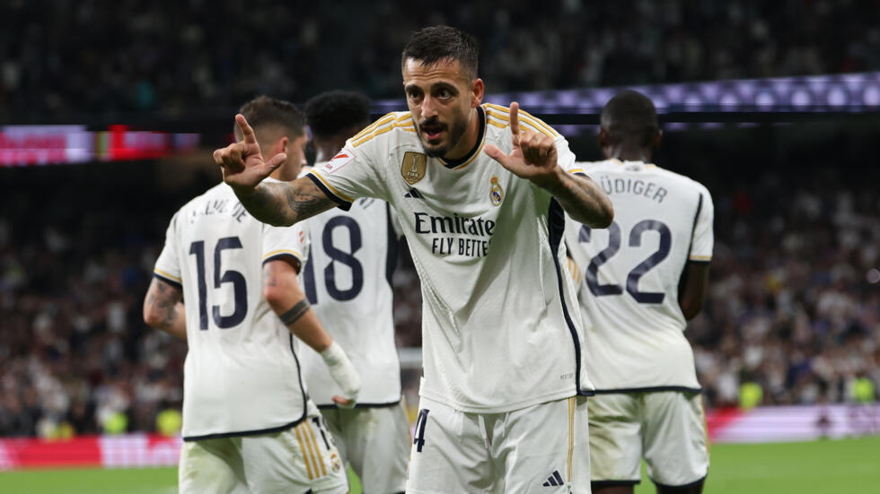 El Real Madrid remonta ante la Real Sociedad y sigue líder liguero