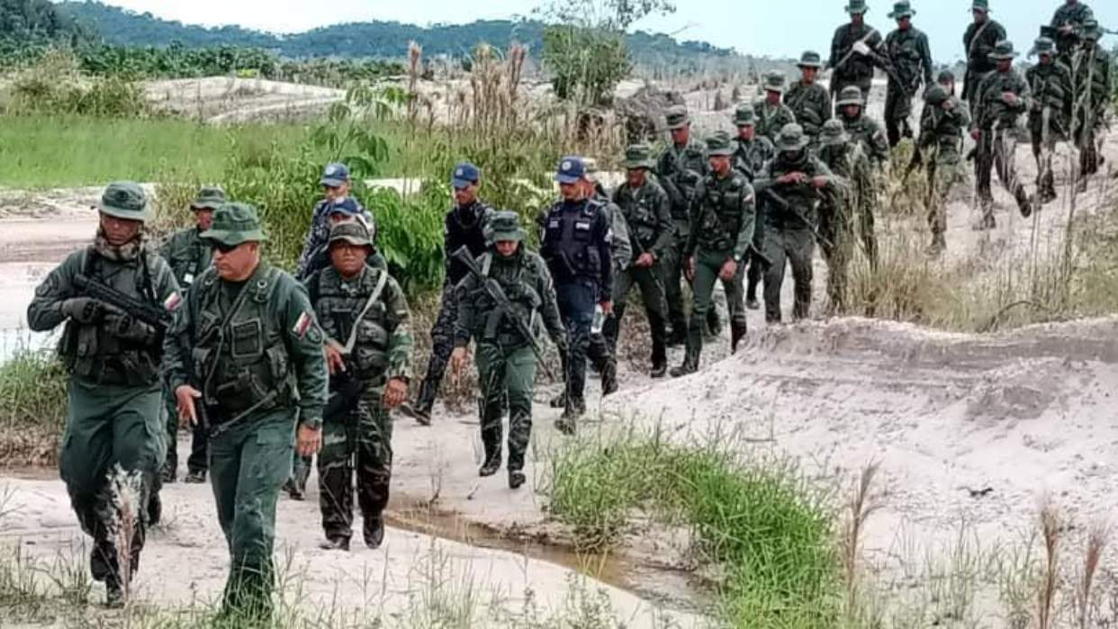 fanb-declara-territorio-libre-de-mineria-ilegal-al-parque-nacional-yapacana-134173