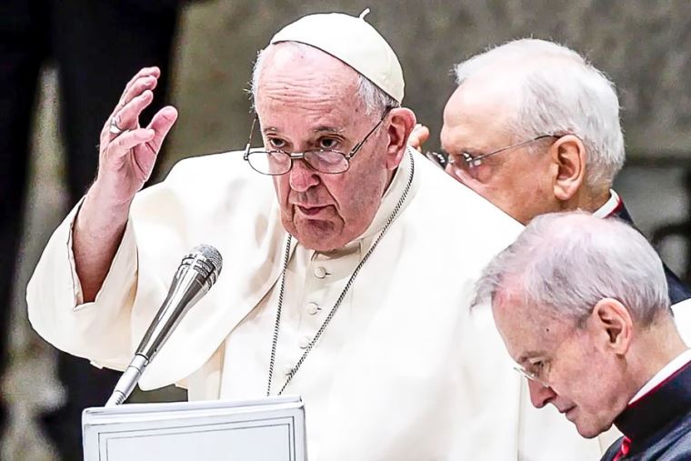 El Papa pide liberar a rehenes y abrir corredores humanitarios en Gaza