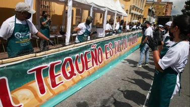 Venezuela tiene el Récord Guinnes al tequeño más largo del mundo en Los Teques