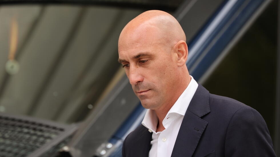 La FIFA suspende por tres años a Luis Rubiales