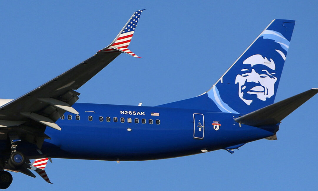 ¡INTENTO DE HOMICIDIO! Un piloto intentó apagar los motores de un avión en pleno vuelo en EE. UU.