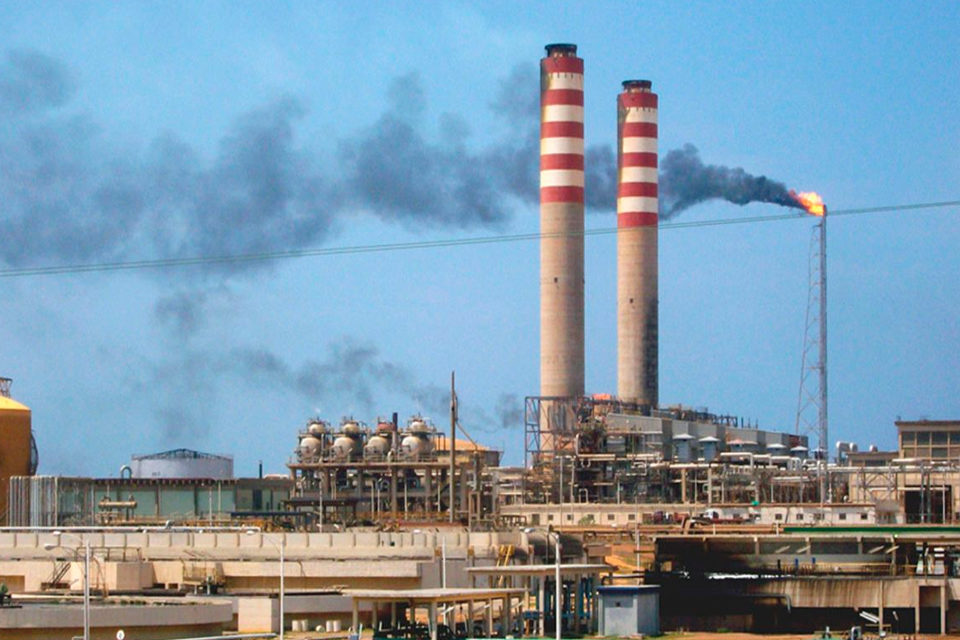 Reuters: Complejo refinador de Paraguaná solo opera al 10%