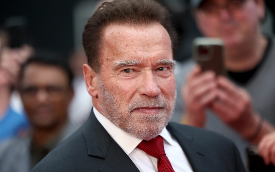 ¡LE CUELGA TODO! Arnold Schwarzenegger cree que su cuerpo de 76 años «apesta»