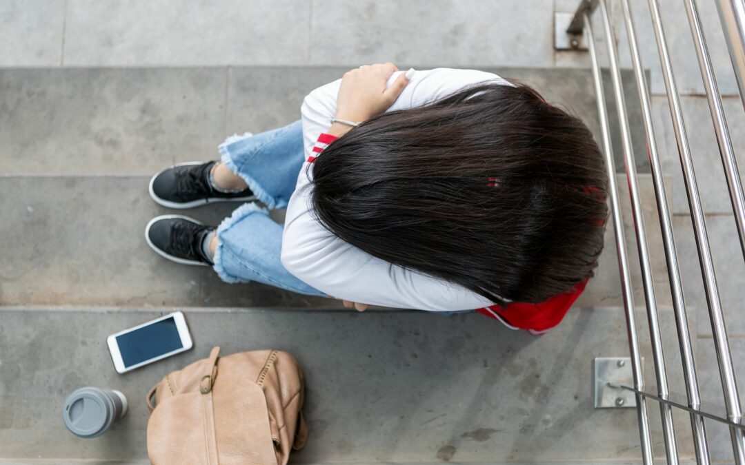 Aseguran que riesgo de suicidio de menores en el país subió un 17,9 %