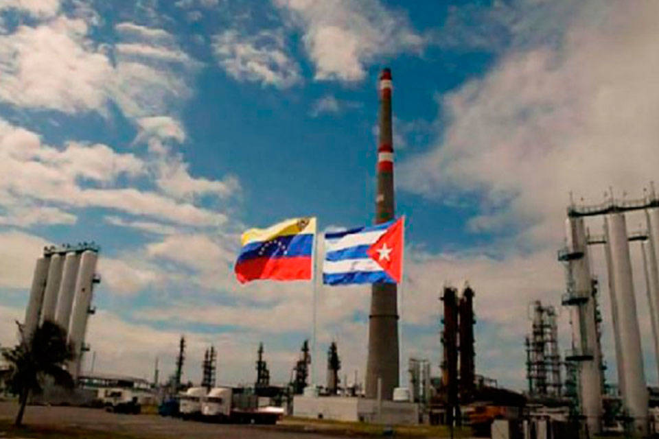 Las exportaciones de crudo de Venezuela a Cuba rompieron récord en septiembre