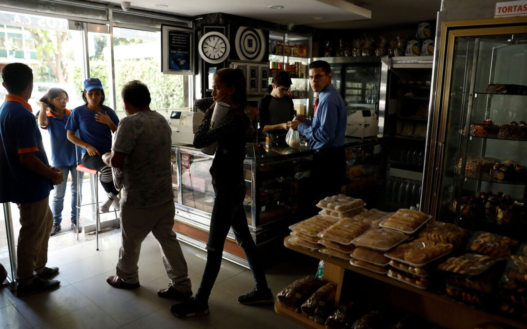 Reportan «apagón» en al menos 4 municipios del Zulia este lunes