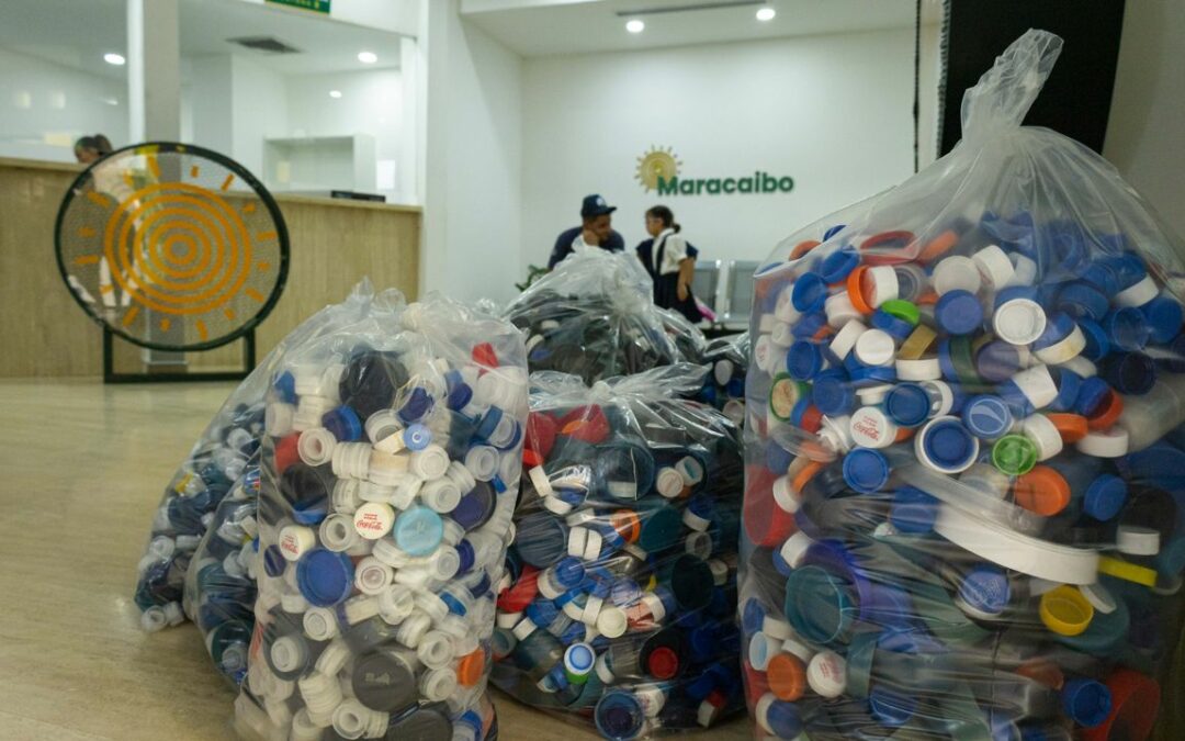 Alcaldía de Maracaibo entrega a Fundanica primer lote de tapas plásticas del programa ‘Destapando la Solidaridad’