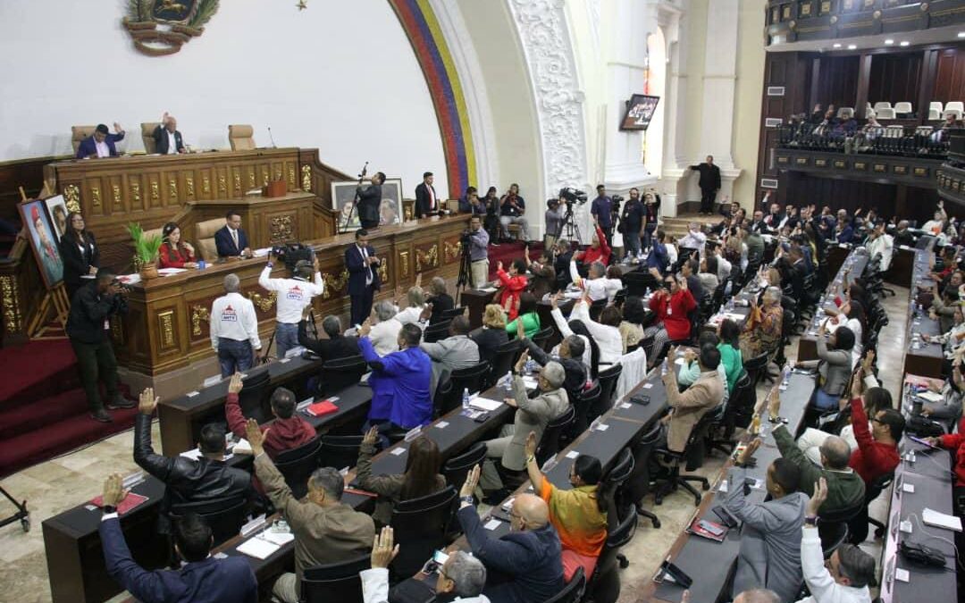 AN suspende por un año de su curul al diputado Octavio Orta