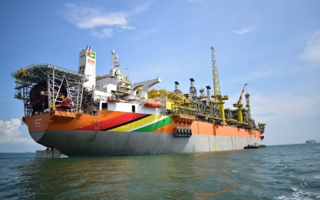 Nuevos hallazgos petroleros en Guyana en aguas reclamadas por Venezuela