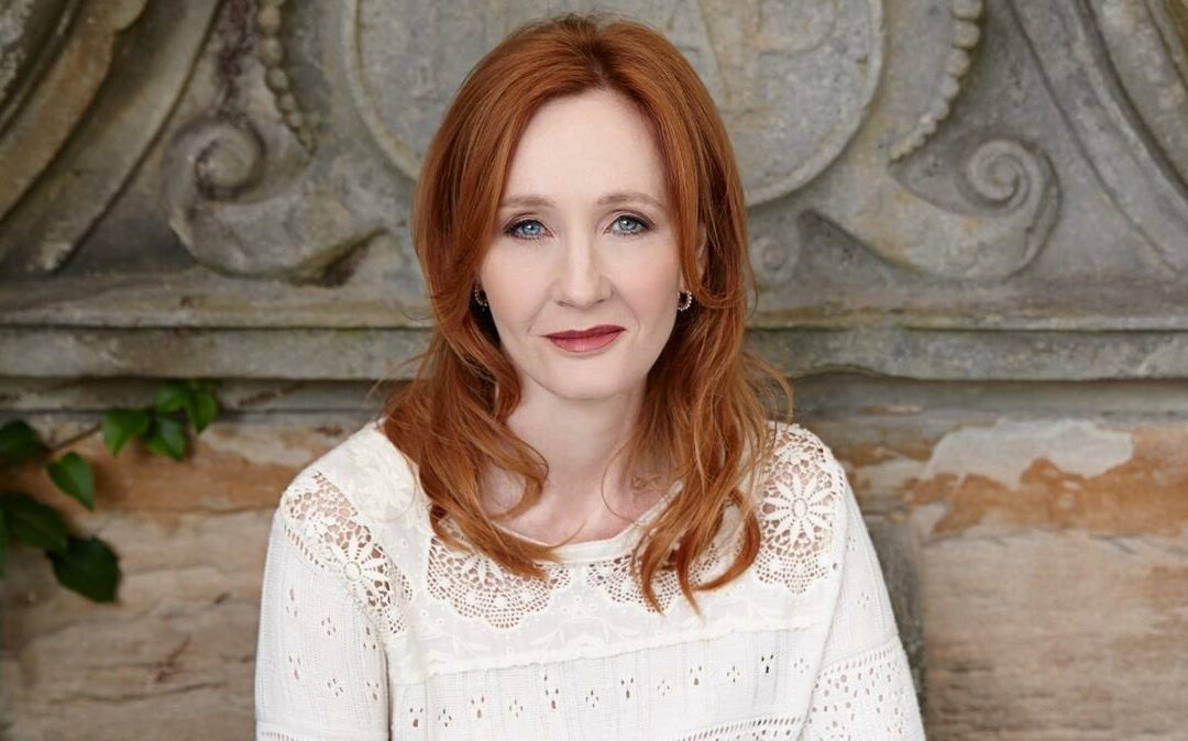 ¡INDIGNADA! J. K. Rowling sobre la imagen del secuestro de una niña en Gaza: «Es despreciable y totalmente injustificable»