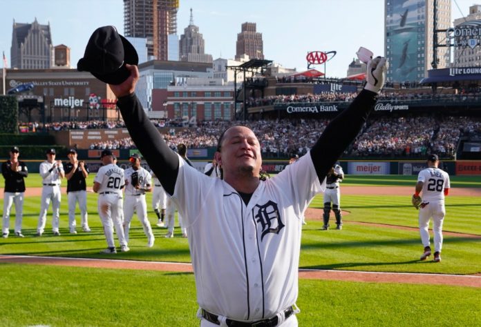 ¡EMOTIVO! Miguel Cabrera se despide entre lágrimas de las Grandes Ligas