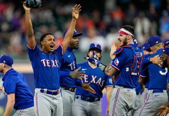 Los Rangers apalearon a los Astros y se clasifican a la Serie Mundial