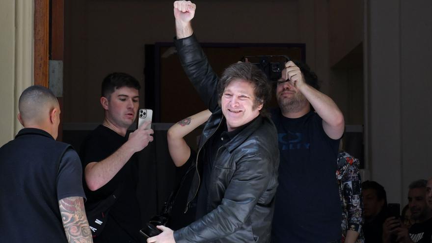 Triunfo de Milei en Argentina conmociona y divide a Latinoamérica