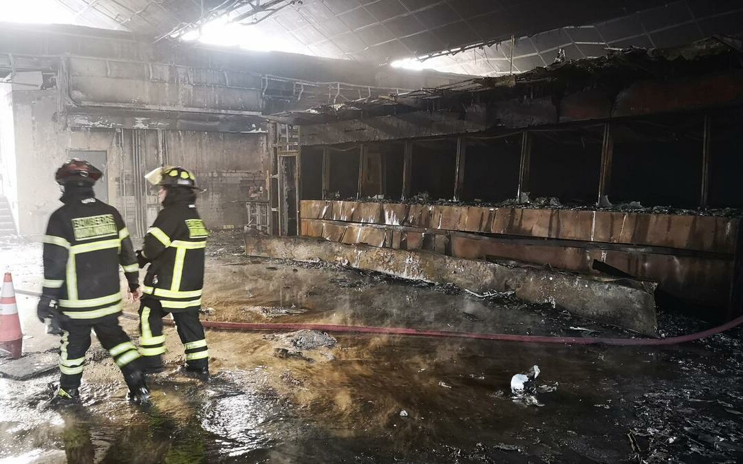 Murieron 14 migrantes venezolanos, incluidos 8 niños, en un incendio en Chile