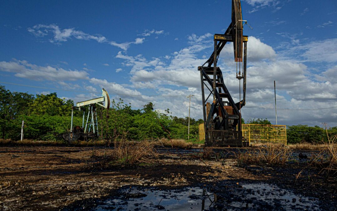 Proyectan ingresos petroleros de hasta $18.900 millones sin sanciones