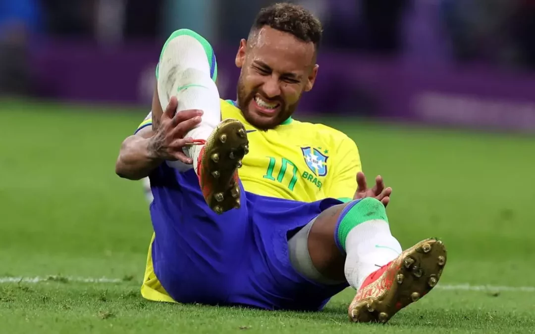 ¡LESIONADO! Neymar será sometido a una operación este jueves en Brasil
