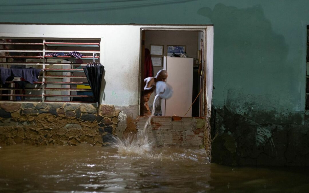 Marabino solidario: Piden donativos para afectados por las lluvias en el barrio Los Pescadores