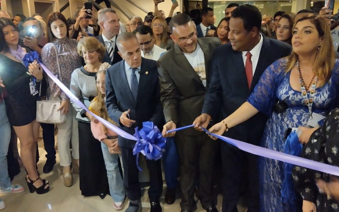 Rosales inaugura Expozulia, el evento «que reimpulsa el comercio zuliano»