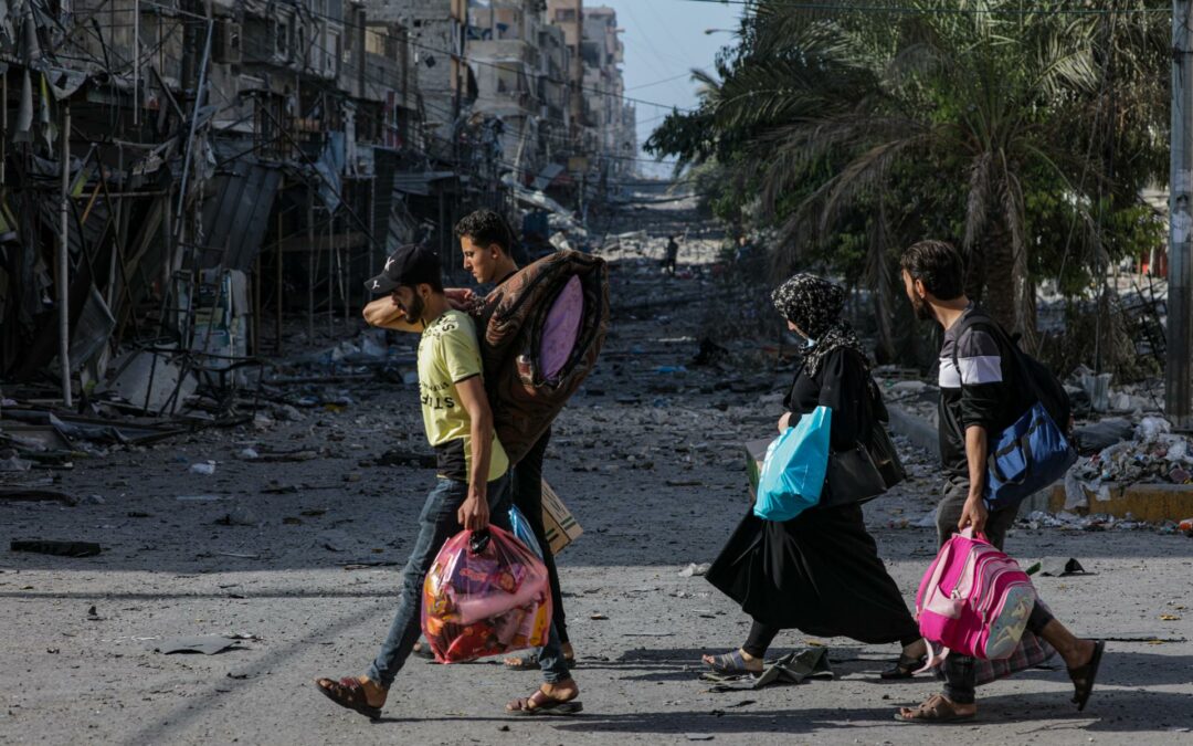 Unos 15.000 palestinos han huido del norte al sur de Gaza por recrudecimiento de combates