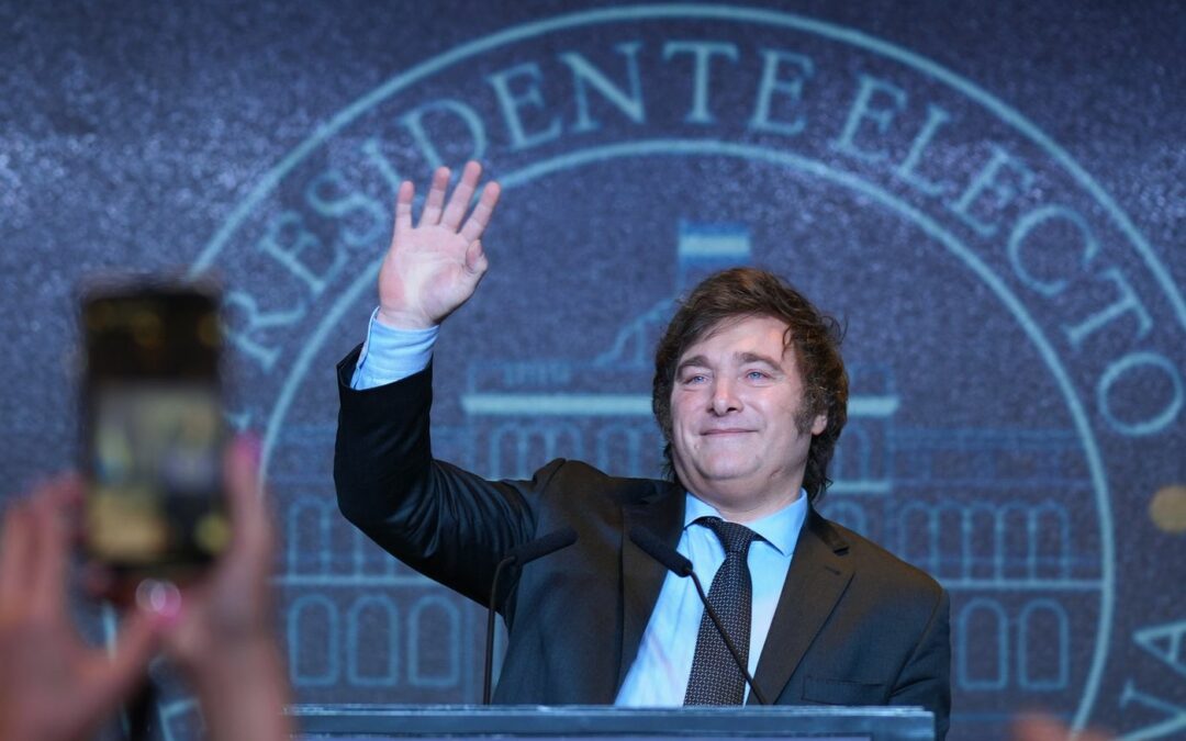 Javier Milei anuncia la reconstrucción de Argentina con un «futuro liberal»