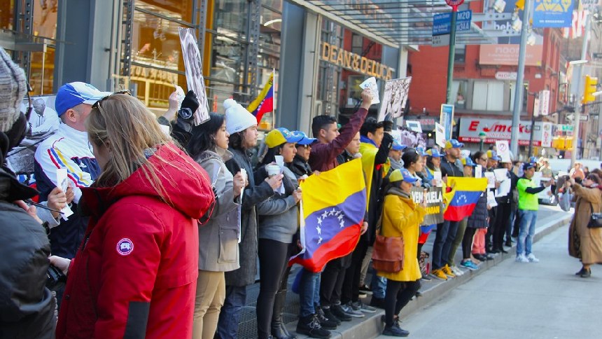 ¡LLEGAN EN MASA! EE. UU. es el tercer país con más migrantes venezolanos