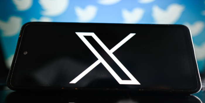 ¡MUCHO MENOS! Ingresos publicitarios de X caen $1.500 millones en 2023