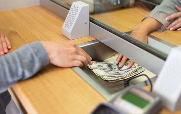 Registran retroceso de 46,33 % en dolarización de depósitos bancarios