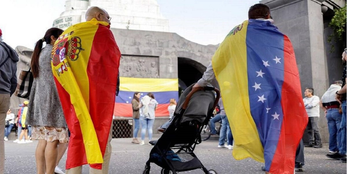 España admite refugiados venezolanos como parte de un pacto migratorio con EE UU