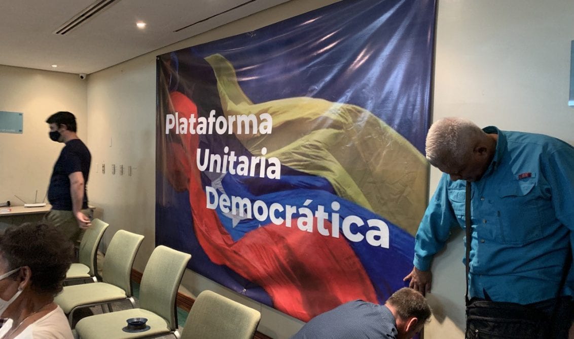 logo-plataforma-unitaria-cronica-uno-1132×670-1