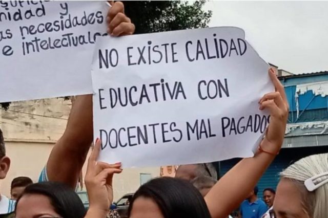 Enseñar con el estómago vacío, la dura realidad del docente venezolano