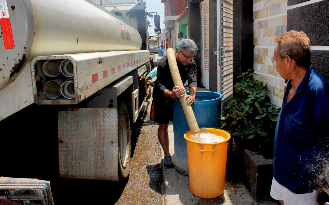 Alcalde de Maracaibo tomará acciones contra la contaminación sónica de los camiones cisterna