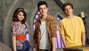 ¡DE VUELTA! Selena Gomez producirá secuela de Los hechiceros de Weverly Place