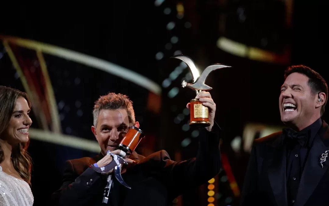 Alejandro Sanz se llevó la Gaviota de plata y oro en la inauguración del Festival de Viña del Mar