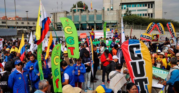 Seguidores de Pedro asediaron el Palacio de Justicia para exigir reemplazo del fiscal General en Colombia