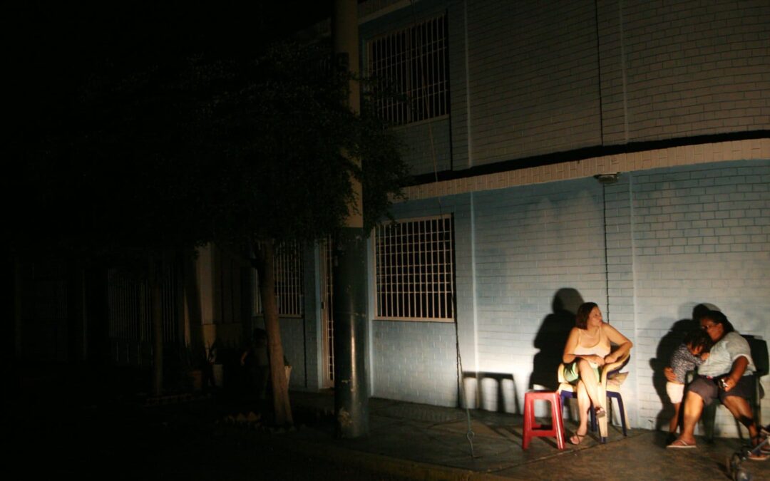 Cortes eléctricos minan la salud física y mental de los marabinos