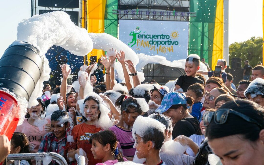 Niños de Maracaibo disfrutaron por segundo año consecutivo de la fiesta de espuma en los carnavales 2024 (FOTOS)