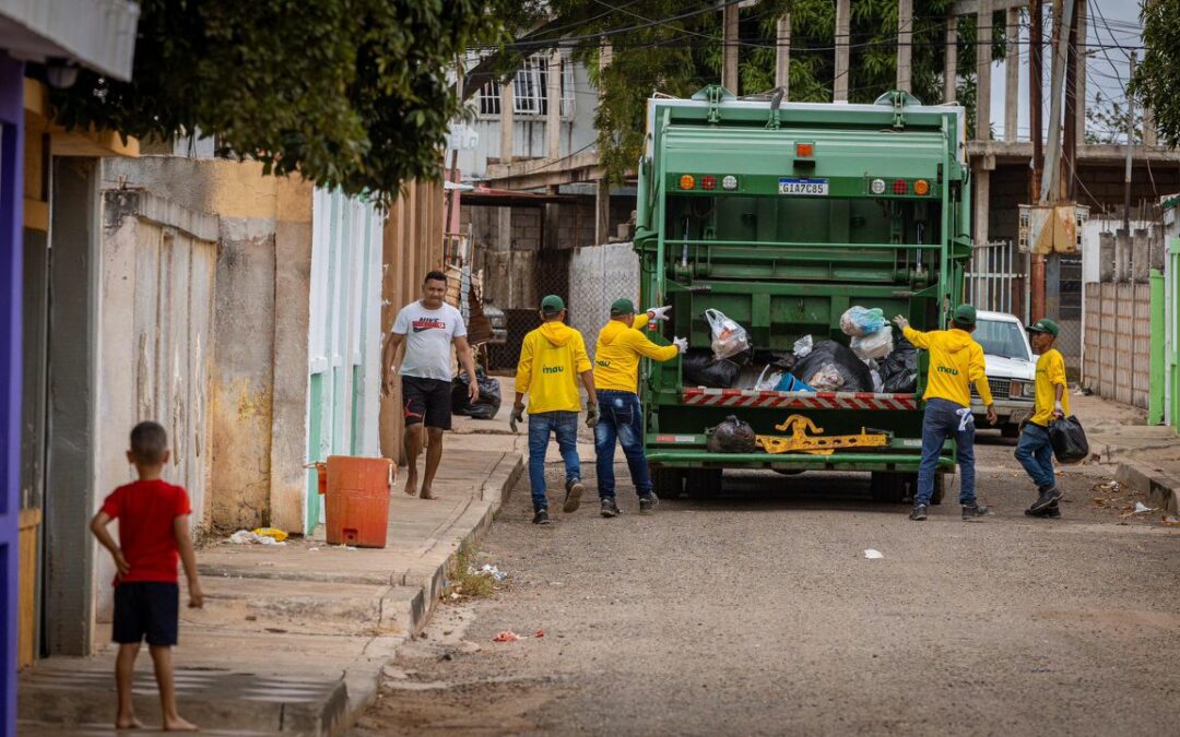 Sacar los desechos en bolsas bien amarradas aumenta la efectividad de la recolección en 80%